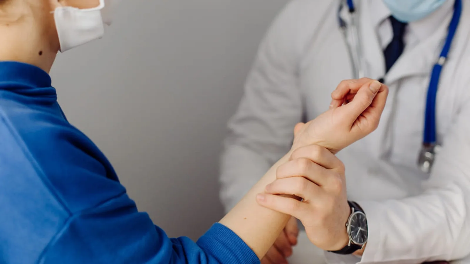 Consulta para ajuste de tratamientos en pacientes complejos en Ensenada, B.C.