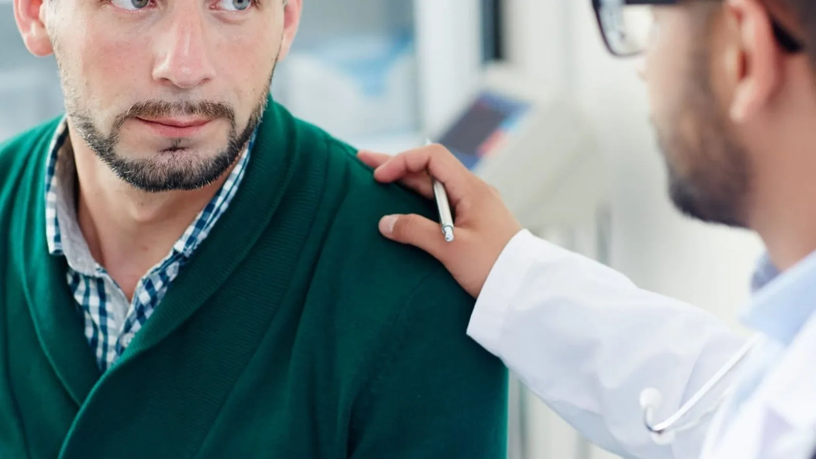Evaluación médica del dolor de cabeza persistente en Ensenada, B.C.