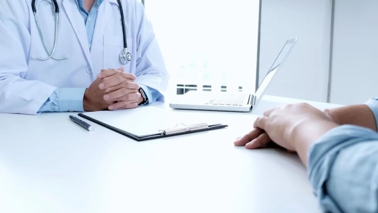 Internista para pacientes con colesterol alto en Ensenada, B.C.: Control y salud metabólica